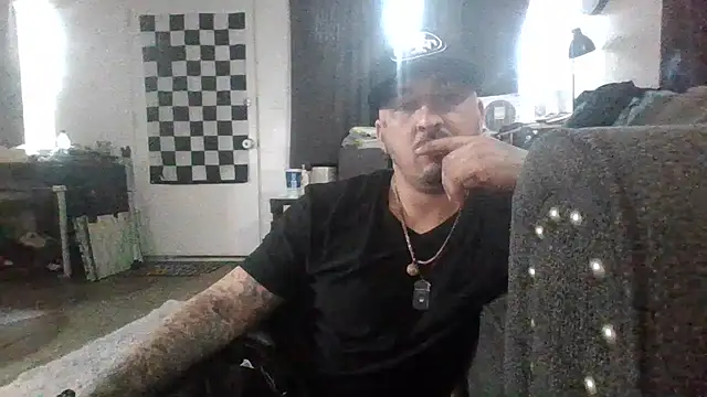 Snapshot of Antoniothedon chatting on 06-30-26, 02:40 Antoniothedon online show from 06-30-26, 02:40
