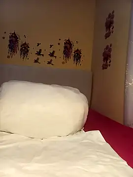 sexxylucia online show from 04-13-26, 05:07