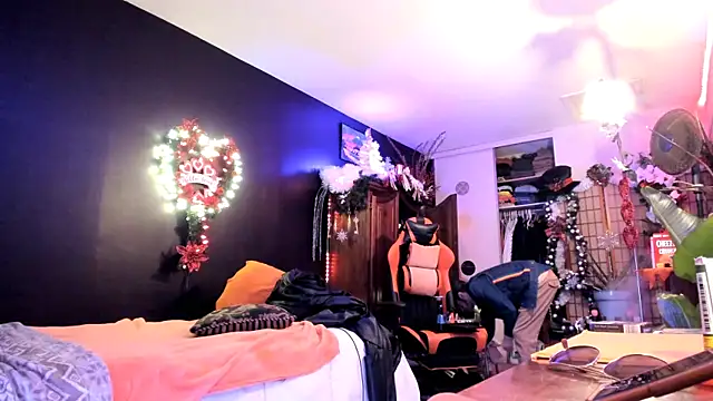 leatherz69 online show from 02-07-25, 11:03