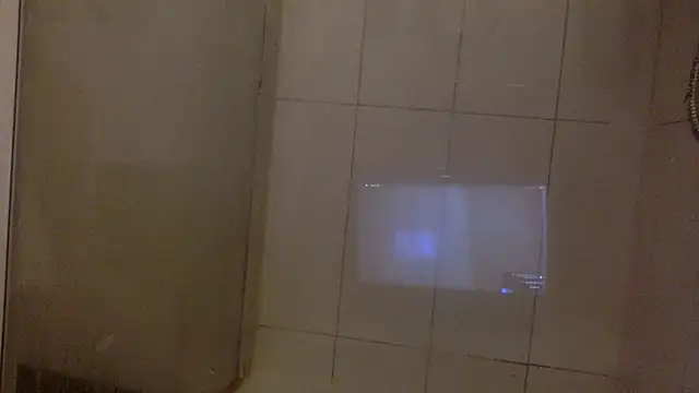 Snapshot of benoithot chatting on 01-17-25, 12:21 benoithot online show from 01-17-25, 12:21