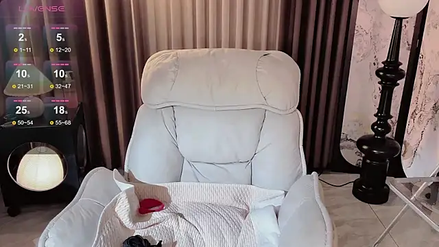 Yaikun0-0 online show from 10-09-25, 04:21