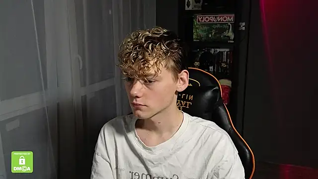 Keytaro online show from 10-21-25, 11:49