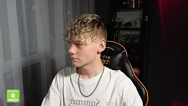 Keytaro online show from 11-05-25, 10:32