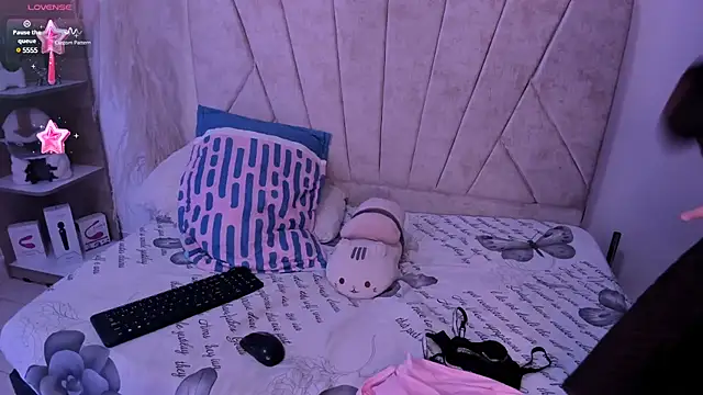 Kaela18 online show from 12-06-24, 01:11