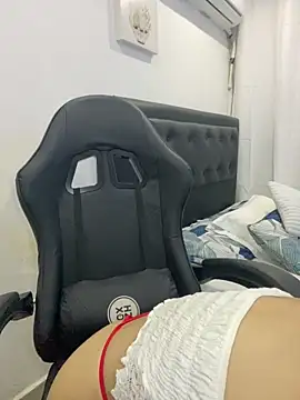 Belissa miller online show from 10-22-25, 07:35