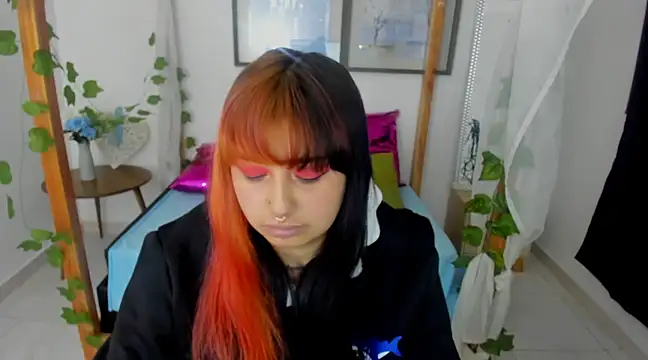 Snapshot of lussyevans24 chatting on 01-30-25, 03:55 lussyevans24 online show from 01-30-25, 03:55