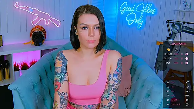 My toys pink online show from 02-06-25, 06:29