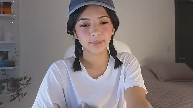 lissi S online show from 03-23-25, 03:54