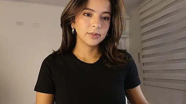 lissi S online show from 10-06-25, 01:36