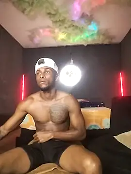 Ostinsanto online show from 11-26-25, 02:56