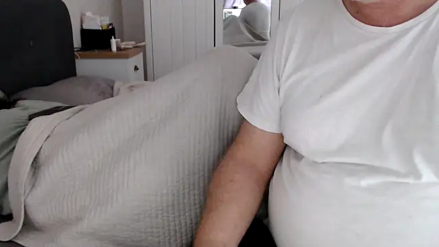 margotgra82 online show from 05-14-26, 07:48