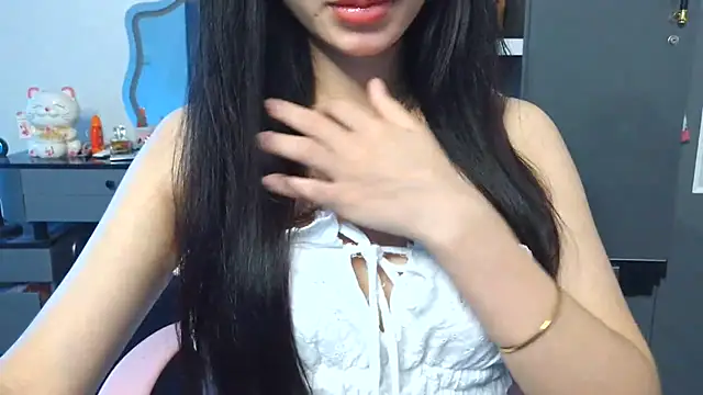 Snapshot of Baby-sexygirl01 chatting on 07-23-26, 07:28 Baby-sexygirl01 online show from 07-23-26, 07:28