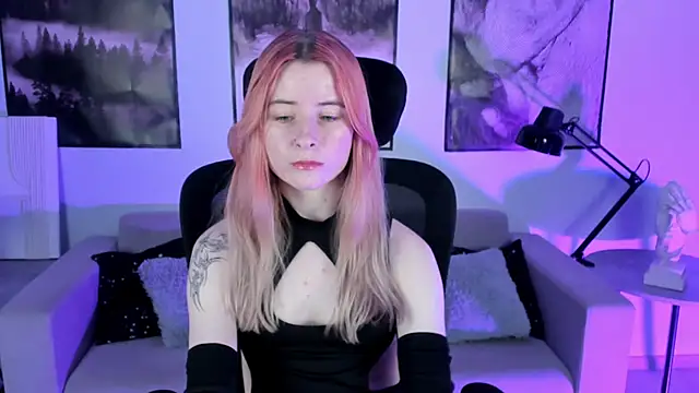 LexiWenford online show from 12-03-24, 06:04