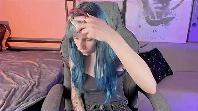 LexiWenford online show from 09-10-25, 03:17