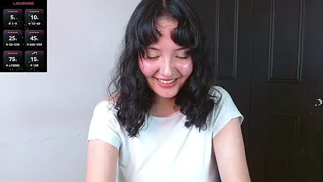Snapshot of alexaa08 chatting on 05-20-26, 09:10 alexaa08 online show from 05-20-26, 09:10