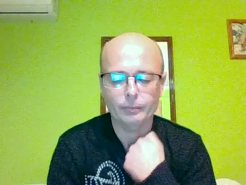 Snapshot of Tiger202441 chatting on 10-26-25, 09:10 Tiger202441 online show from 10-26-25, 09:10