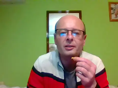 Snapshot of Tiger202441 chatting on 11-17-25, 09:20 Tiger202441 online show from 11-17-25, 09:20