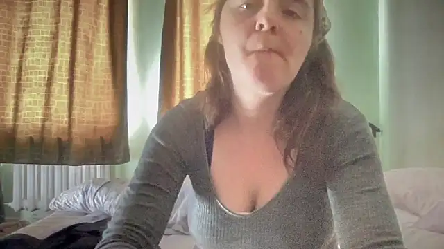 Diamond Tyler online show from 06-13-26, 05:27