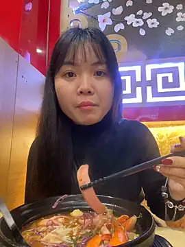 Maeve2k5 online show from 02-19-25, 06:11