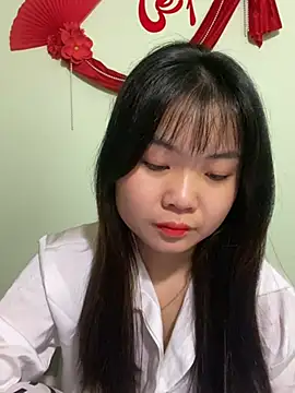 Maeve2k5 online show from 03-18-25, 01:32