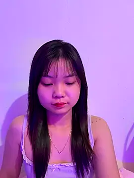 Maeve2k5 online show from 09-08-25, 09:25