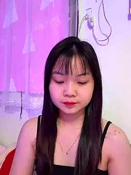 Maeve2k5 online show from 10-26-25, 12:38