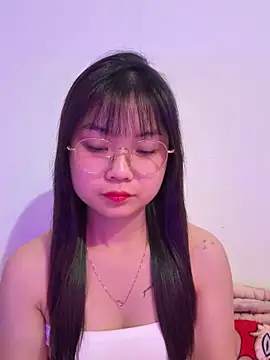 Maeve2k5 online show from 11-05-25, 02:44