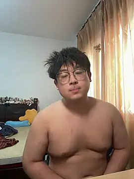 Snapshot of XZ031597 chatting on 06-13-26, 03:48 XZ031597 online show from 06-13-26, 03:48