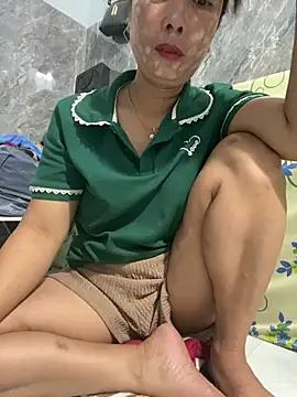 Linaannn online show from 04-11-26, 11:31