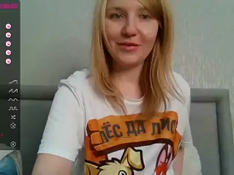 Snapshot of urbadkitty chatting on 12-11-24, 09:52 urbadkitty online show from 12-11-24, 09:52