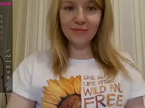 Snapshot of urbadkitty chatting on 12-14-24, 12:44 urbadkitty online show from 12-14-24, 12:44