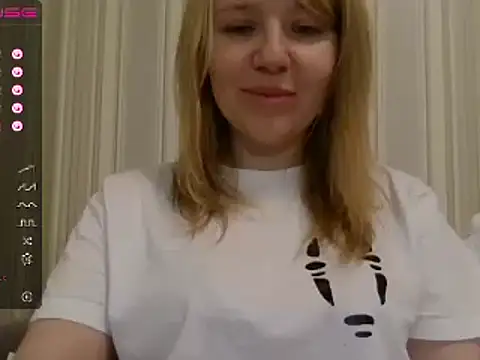 Snapshot of urbadkitty chatting on 12-24-24, 09:50 urbadkitty online show from 12-24-24, 09:50