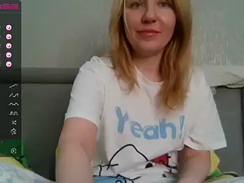 Snapshot of urbadkitty chatting on 01-09-25, 11:25 urbadkitty online show from 01-09-25, 11:25