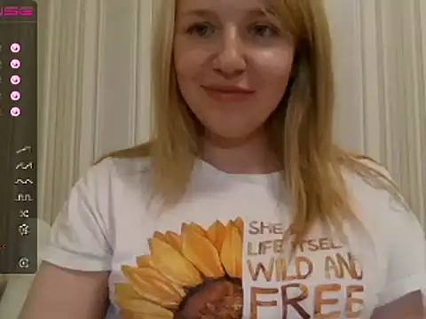 Snapshot of urbadkitty chatting on 02-16-25, 05:15 urbadkitty online show from 02-16-25, 05:15