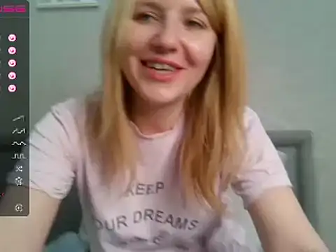 Snapshot of urbadkitty chatting on 03-05-25, 11:17 urbadkitty online show from 03-05-25, 11:17