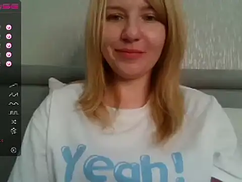 Snapshot of urbadkitty chatting on 03-10-25, 06:38 urbadkitty online show from 03-10-25, 06:38