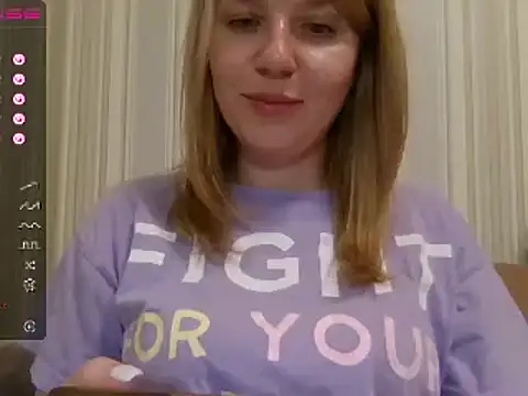 Snapshot of urbadkitty chatting on 03-12-25, 07:38 urbadkitty online show from 03-12-25, 07:38