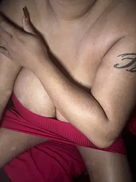 RoxiRedXXX online show from 05-09-26, 05:18