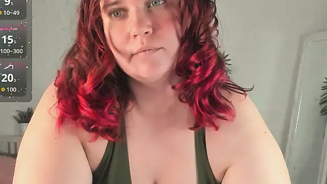 Snapshot of daisy_low chatting on 11-30-25, 02:21 daisy low online show from 11-30-25, 02:21