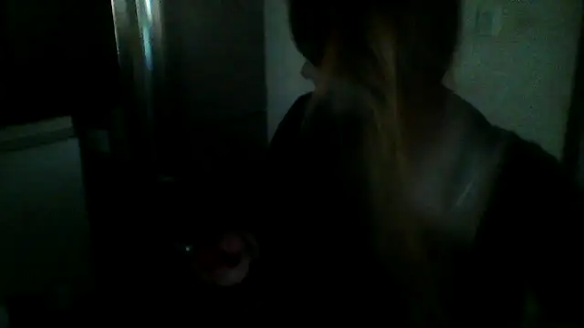Snapshot of Sarahmonesexy chatting on 09-08-25, 08:41 Sarahmonesexy online show from 09-08-25, 08:41