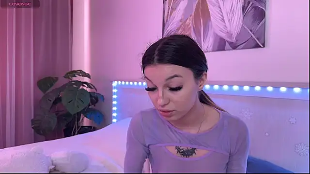 Veronica leal online show from 05-24-26, 10:31
