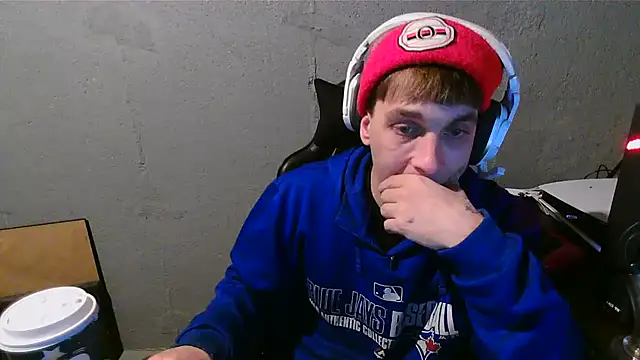 Snapshot of Superoz77 chatting on 12-07-24, 02:20 Superoz77 online show from 12-07-24, 02:20