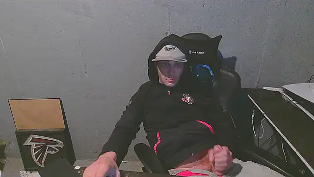 Snapshot of Superoz77 chatting on 12-11-24, 05:21 Superoz77 online show from 12-11-24, 05:21