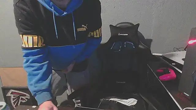 Snapshot of Superoz77 chatting on 12-24-24, 05:38 Superoz77 online show from 12-24-24, 05:38