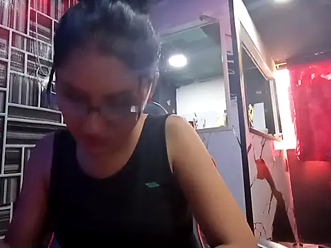 AdelinaMiran90 online show from 09-11-25, 08:09