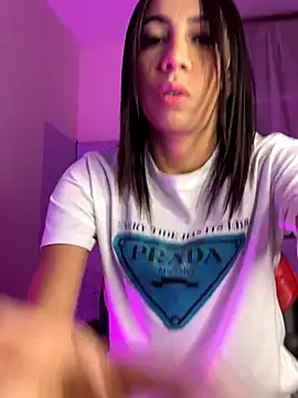 Lina10 online show from 10-25-25, 08:47