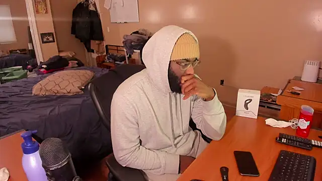 MrChuckDailyXXX online show from 12-22-24, 09:31