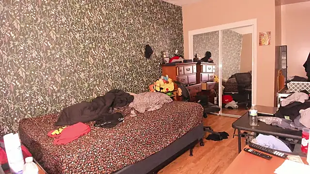 MrChuckDailyXXX online show from 07-27-26, 03:24
