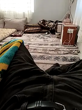 Snapshot of murokkk31 chatting on 12-17-25, 05:35 murokkk31 online show from 12-17-25, 05:35