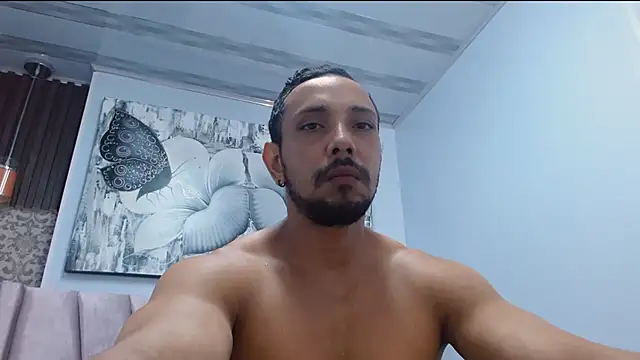 Snapshot of Thiago_Summers chatting on 12-28-24, 02:32 Thiago Summers online show from 12-28-24, 02:32